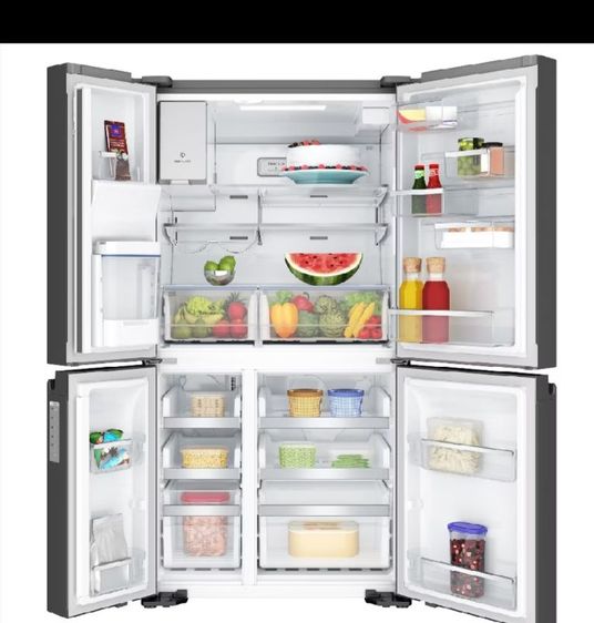 ปล่อยมือสอง /Electrolux ตู้เย็นชนิดมัลติดอร์ (Multi-door) 4 ประตู รุ่น EQE6179B-B รูปที่ 3