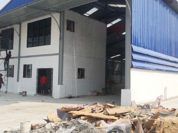 ให้เช่าโรงงานโกดังพร้อมออฟฟิศย่านบางพลี พื้นที่ใช้สอย 450 ตรม. บริเวณซอยรัตนะโชค ธนสิทธิ์ ตำบลบางปลา อำเภอบางพลี สมุทรปราการ รูปที่ 2