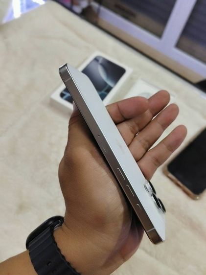 - iPhone 16 Pro Max 512GB White Titanium รูปที่ 8