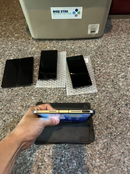 ขายถูกๆiPadMini6สีดำ64กิ๊กWifi Celluer ใส่ซิมได้สูนTrueใช้งานดีทุกๆฟังชั่นถูกๆ รูปที่ 3