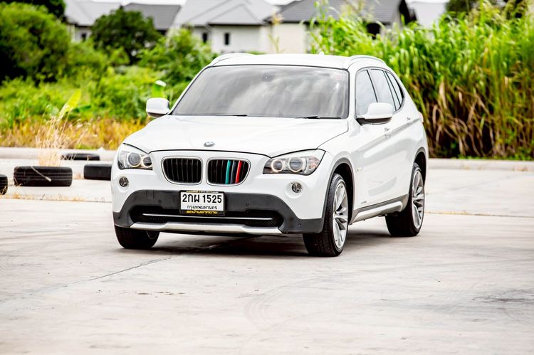BMW X1 2013 2.0 sDrive18i Highline Utility-car เบนซิน เกียร์อัตโนมัติ ขาว
