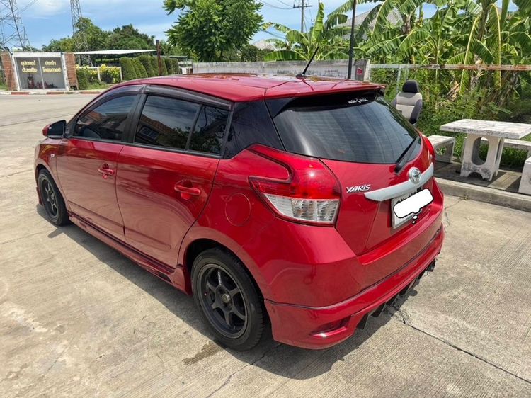 Toyota Yaris 2016 1.2 E Sedan เบนซิน เกียร์อัตโนมัติ แดง รูปที่ 2