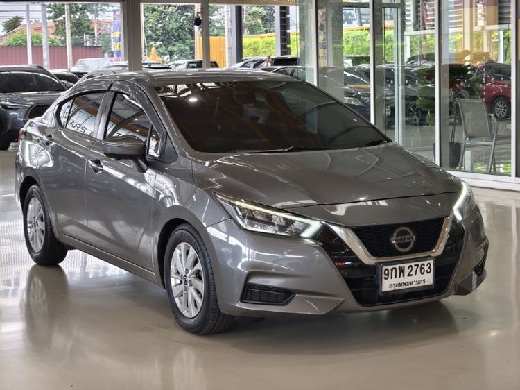 รถ Nissan Almera 1.0 V สี เทา