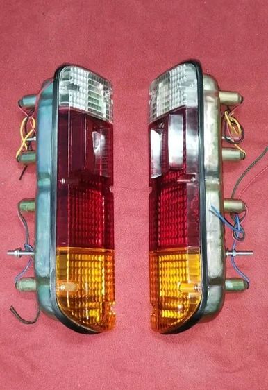 ไฟท้าย นิสสัน ดัทสัน NISSAN DATSUN 620
