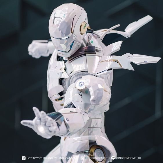 Hot toy Ironman Sub-Zero Fractal Armor Limiter Edition รูปที่ 13
