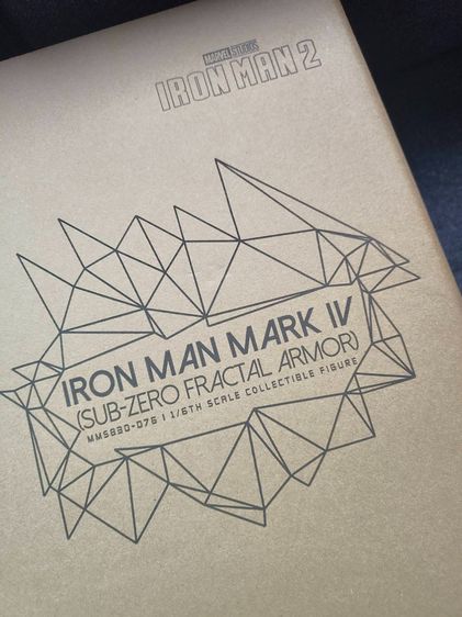 Hot toy Ironman Sub-Zero Fractal Armor Limiter Edition รูปที่ 10