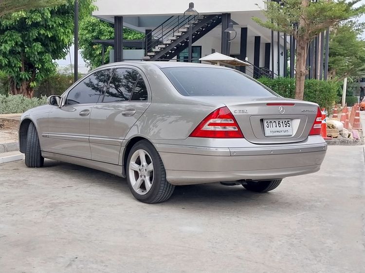 รถ Mercedes-Benz C-Class C230 Kompressor สี ทอง