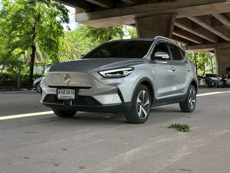 รถ MG ZS EV สี เทา