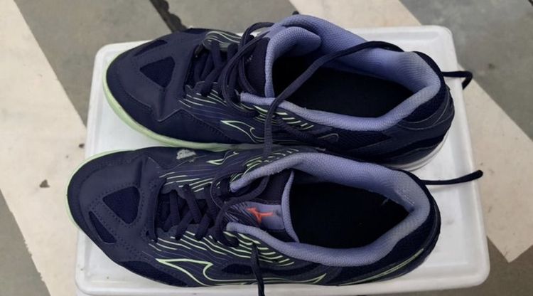 รองเท้าแบดมินตัน อื่นๆ รองเท้าแบด Mizuno Cyclone Speed 4