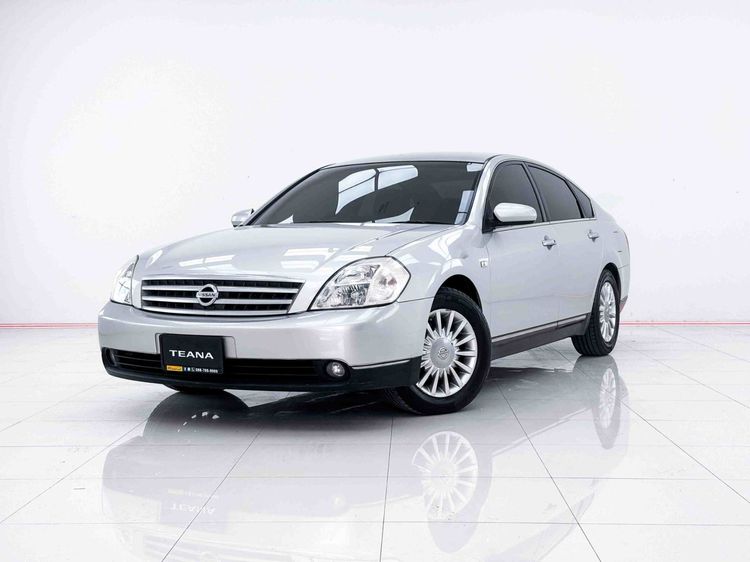 รถ Nissan Teana 2.3 230 JM สี เทา