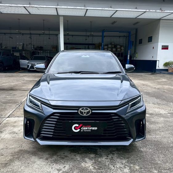 Toyota Yaris ATIV 2023 1.2 Smart Sedan เบนซิน ไม่ติดแก๊ส เกียร์อัตโนมัติ เทา รูปที่ 2