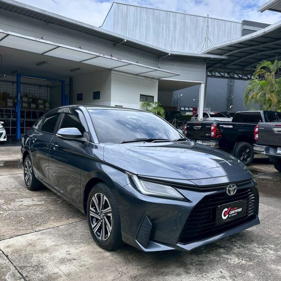 รถ Toyota Yaris ATIV 1.2 Smart สี เทา