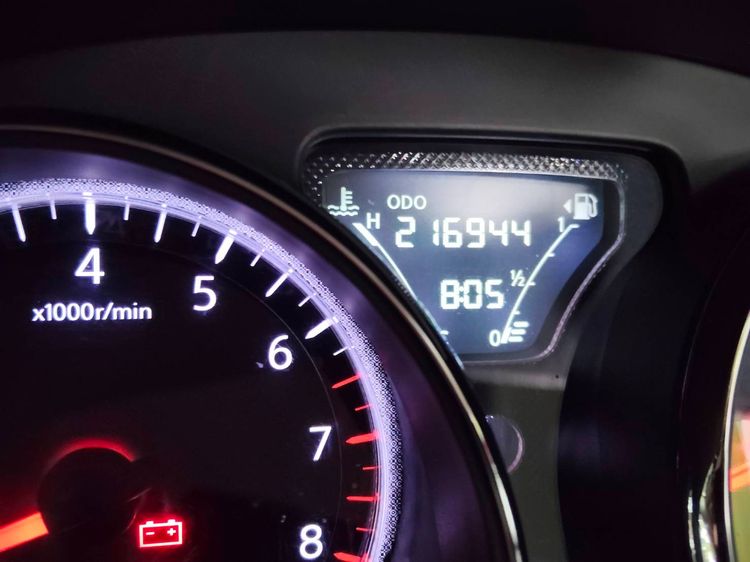Nissan Almera 2016 1.2 E Sportech Sedan เบนซิน ไม่ติดแก๊ส เกียร์อัตโนมัติ แดง รูปที่ 3