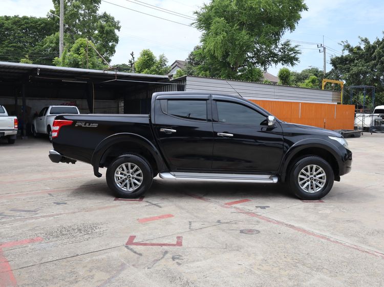 Mitsubishi Triton 2017 All New Double Cab 2.4 GLS Plus Pickup ดีเซล เกียร์อัตโนมัติ ดำ รูปที่ 3