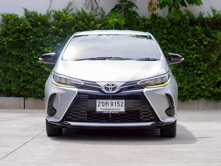 Toyota Yaris 2021 1.2 Sport Sedan เบนซิน ไม่ติดแก๊ส เกียร์อัตโนมัติ เงิน รูปที่ 2