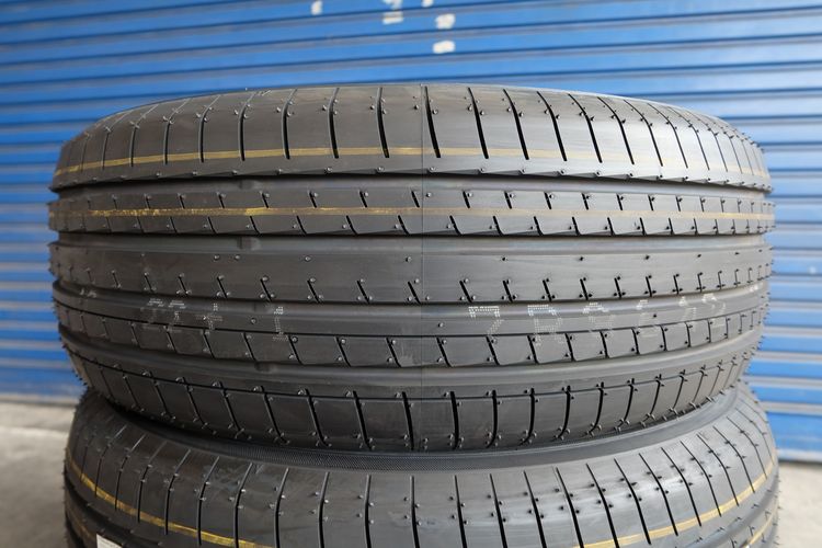 🚩 ยางใหม่ Yokohama รุ่น Advan V61 ขนาด 225 60R17 ปี25 รูปที่ 4