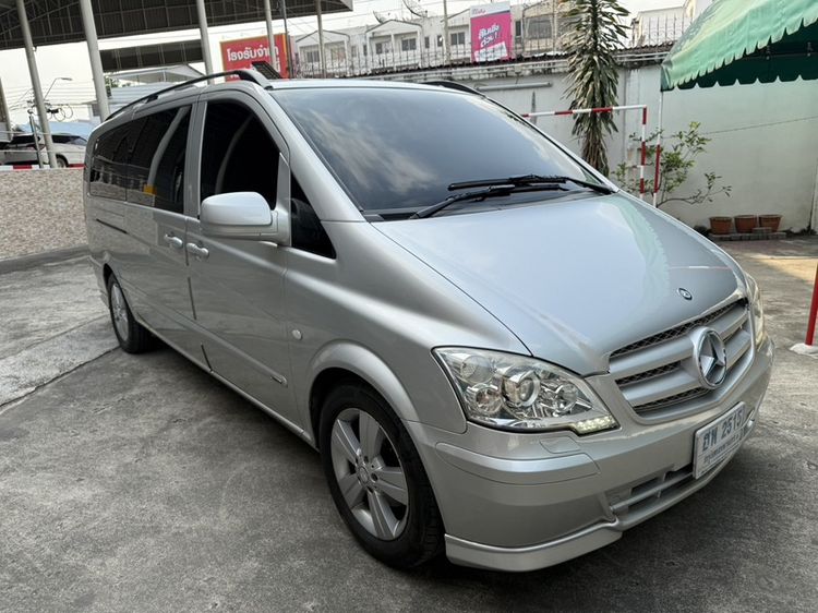 รถ Mercedes-Benz V-Class Vito สี บรอนซ์เงิน
