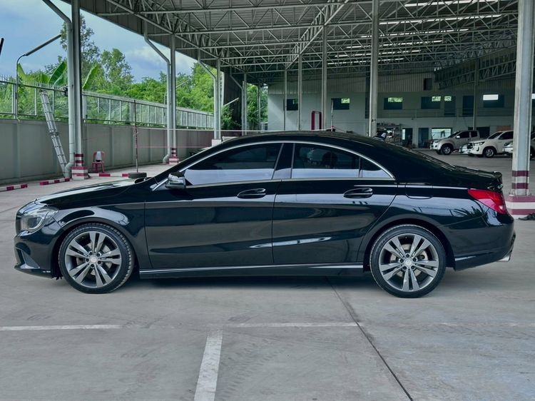 Mercedes-Benz CLA-Class 2016 CLA200 Sedan เบนซิน ไม่ติดแก๊ส เกียร์อัตโนมัติ ดำ รูปที่ 2
