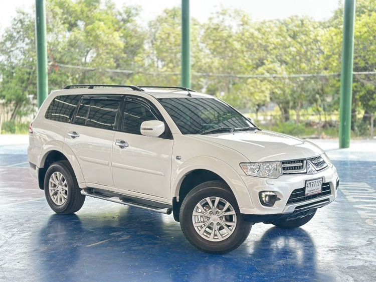 รถ Mitsubishi Pajero Sport 2.5 GT สี ขาว