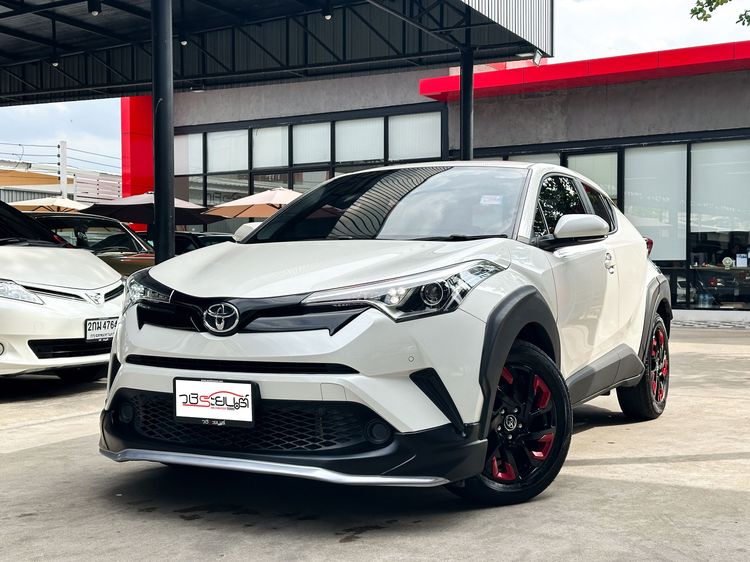 Toyota C-HR 2019 1.8 Entry Utility-car เบนซิน เกียร์อัตโนมัติ ขาว