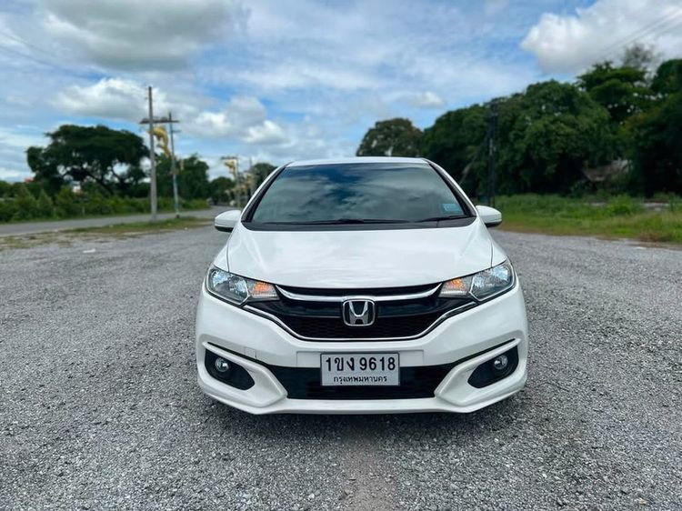 รถ Honda Jazz 1.5 S i-VTEC สี ขาว