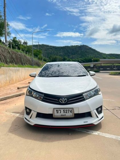 รถ Toyota Corolla Altis 1.8 Sport สี ขาว