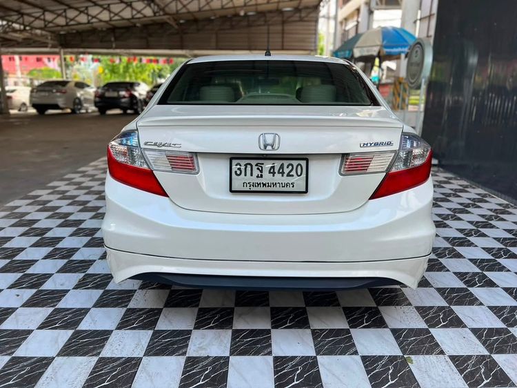 Honda Civic 2014 1.8 Hybrid Sedan เบนซิน ไม่ติดแก๊ส เกียร์อัตโนมัติ ขาว รูปที่ 4