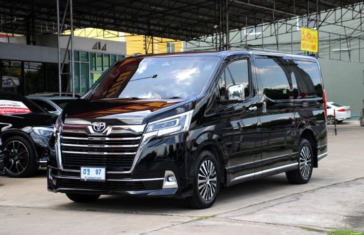 Toyota Majesty 2020 2.8 Grande Van ดีเซล เกียร์อัตโนมัติ ดำ รูปที่ 2