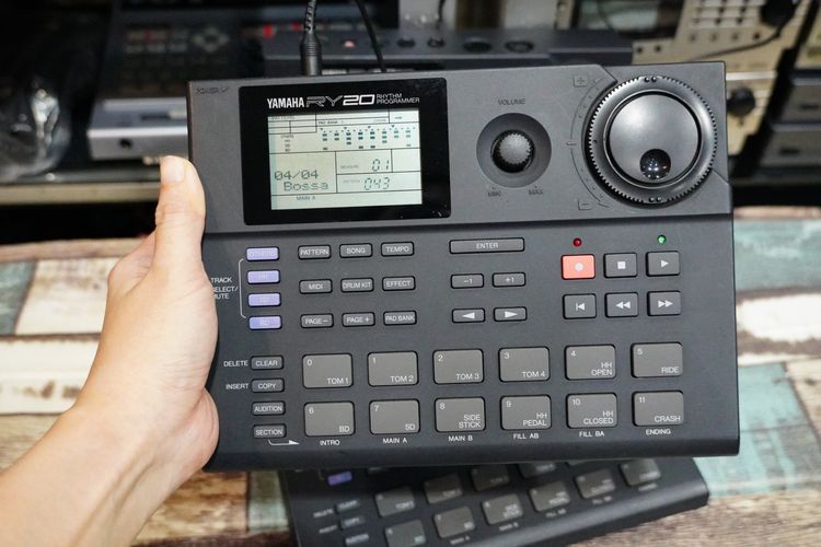 YAMAHA RY20 ริทึ่มบอกซ์กดฟิลส่งได้ เสียงแน่นคมชัด มีเบส แถมอะแด้ปเตอร์ รูปที่ 5