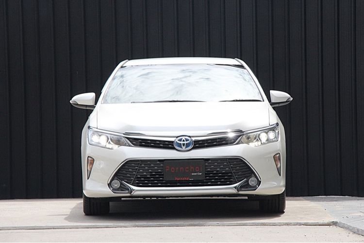Toyota Camry 2016 2.5 Hybrid Sedan ไฮบริด ไม่ติดแก๊ส เกียร์อัตโนมัติ ขาว รูปที่ 2