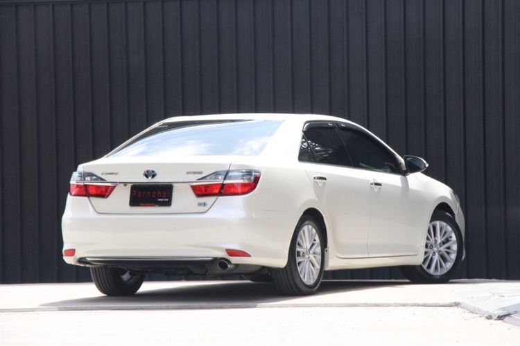 Toyota Camry 2016 2.5 Hybrid Sedan ไฮบริด ไม่ติดแก๊ส เกียร์อัตโนมัติ ขาว รูปที่ 3