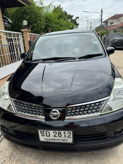 รถ Nissan Tiida 1.6 G สี ดำ