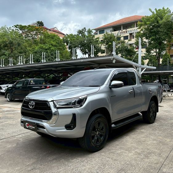 Toyota Hilux Revo 2023 Double Cab 2.4 Mid 4WD Pickup ดีเซล ไม่ติดแก๊ส เกียร์ธรรมดา บรอนซ์ทอง รูปที่ 2