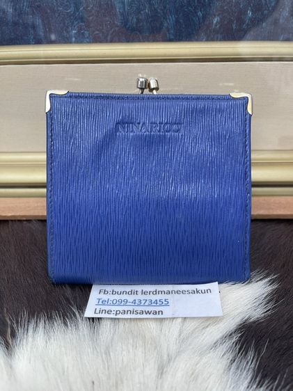 ฟ้า NinaRicci กระเป๋าสตางค์หนังแท้ made in italy 450บาท