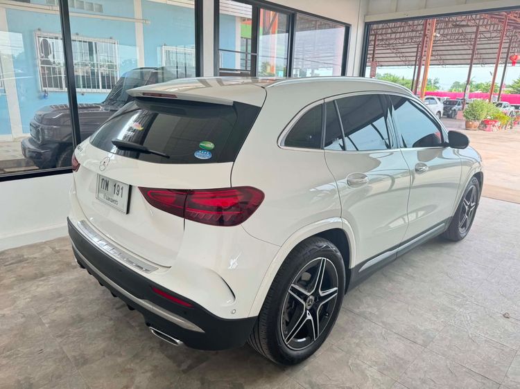 Mercedes-Benz CLA-Class 2024 CLA200 Sedan เบนซิน ไม่ติดแก๊ส เกียร์อัตโนมัติ ขาว รูปที่ 3