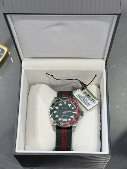 ส่งต่อนาฬิกาGucci Dive King Size (รหัส 136.3) ของแท้ 100% ครับแบรนด์/รุ่น: Gucci Dive Quartz (Case Size 40-41 mm) รูปที่ 2