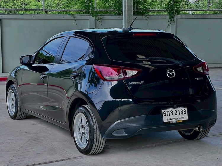 Mazda Mazda 2 2016 1.3 High Connect Sedan เบนซิน ไม่ติดแก๊ส เกียร์อัตโนมัติ ดำ รูปที่ 3