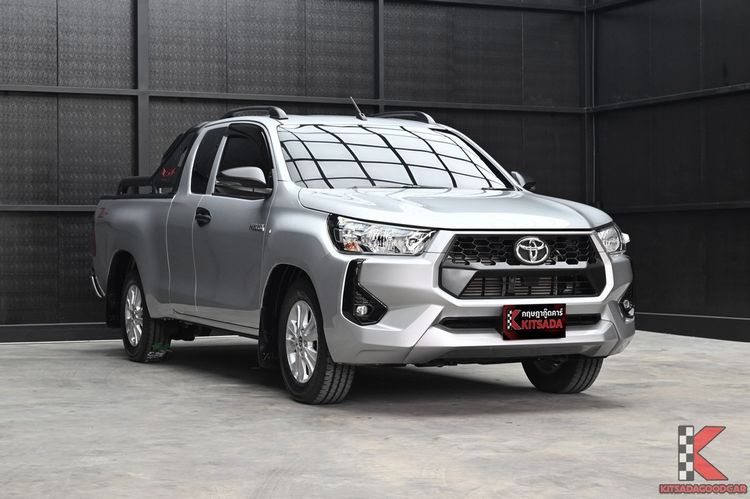 รถ Toyota Hilux Revo 2.4 Z Edition Entry สี บรอนซ์เงิน