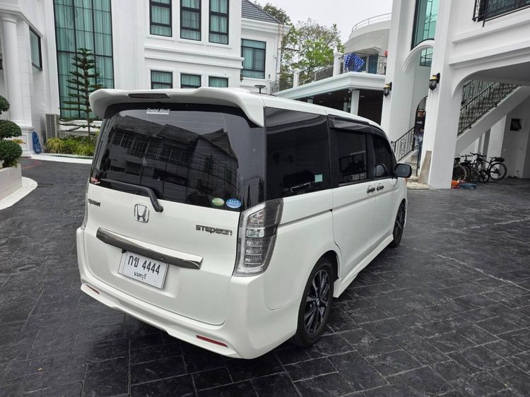 Honda Stepwagon 2013 2.0 JP Van เบนซิน ไม่ติดแก๊ส เกียร์อัตโนมัติ ขาว รูปที่ 4