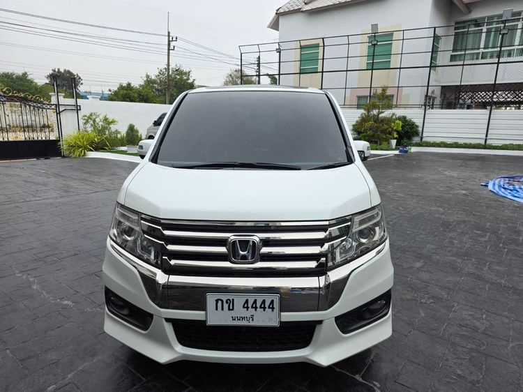 Honda Stepwagon 2013 2.0 JP Van เบนซิน ไม่ติดแก๊ส เกียร์อัตโนมัติ ขาว