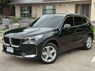 BMW X1 1.5 U11 S Drive 1,8i ปี 23 มี สารพันตรีศูนย์ ถึง ปี 71 ไม่เคยมีอุบัติเหตุ