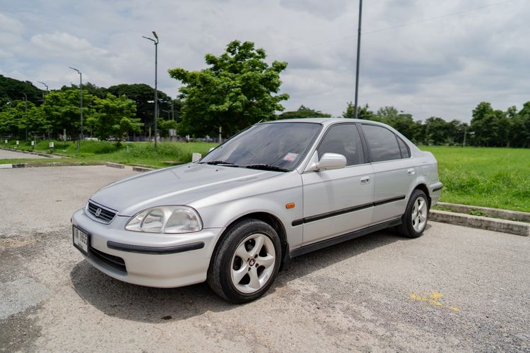 Honda Civic 1996 1.6 EXi Sedan เบนซิน ไม่ติดแก๊ส เกียร์ธรรมดา บรอนซ์เงิน