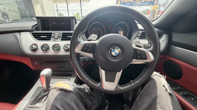 BMW Z4 2010 2.5 sDrive23i Sport Sedan เบนซิน ไม่ติดแก๊ส เกียร์อัตโนมัติ ขาว รูปที่ 4