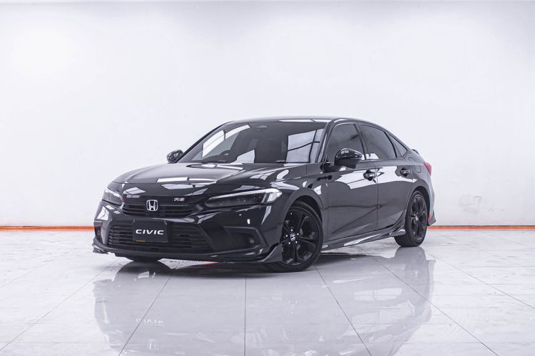 รถ Honda Civic 1.5 RS สี ดำ