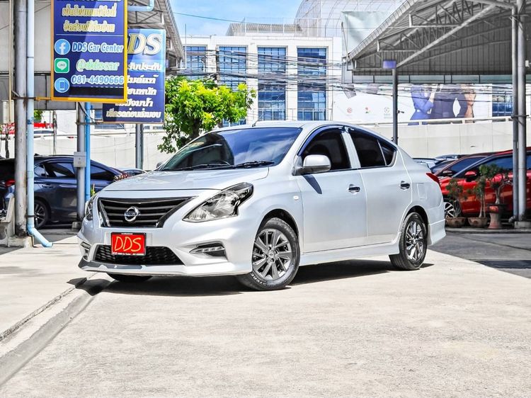 รถ Nissan Almera 1.2 E Sportech สี เทา