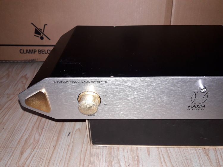 INTEGRATED AMP และ PRE AMP ครับ รูปที่ 2