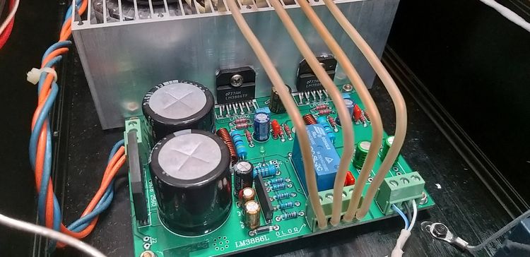 INTEGRATED AMP และ PRE AMP ครับ รูปที่ 18