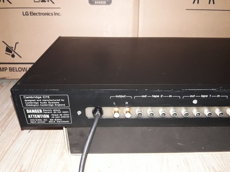 INTEGRATED AMP และ PRE AMP ครับ รูปที่ 11