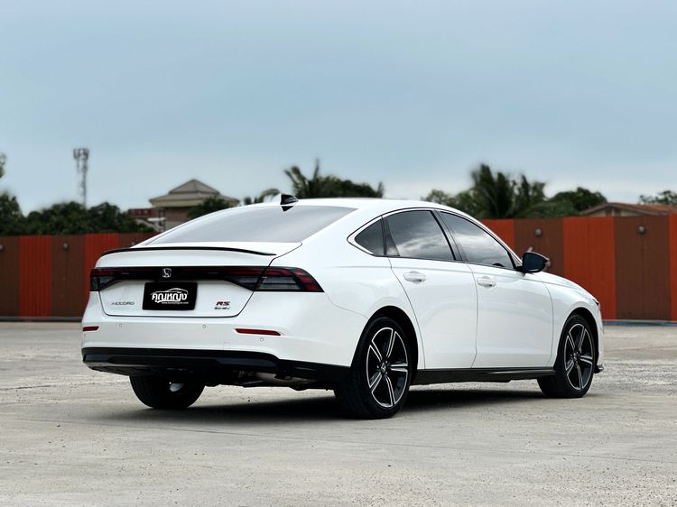 Honda Accord 2023 2.0 e:HEV RS Sedan เบนซิน ไม่ติดแก๊ส เกียร์อัตโนมัติ ขาว รูปที่ 2