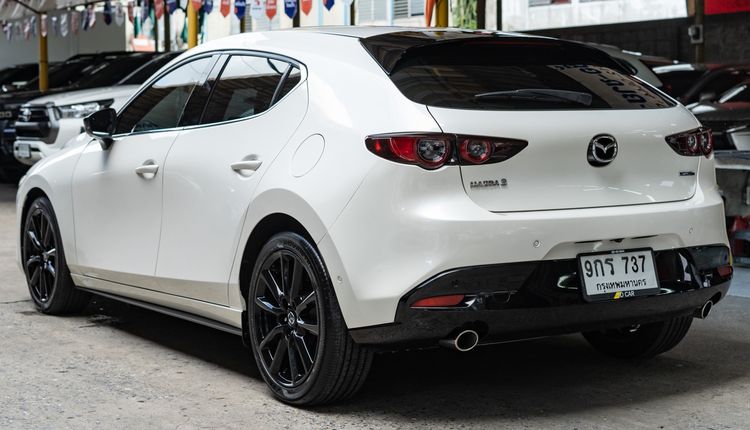 Mazda Mazda3 2020 2.0 SP Sports Sedan เบนซิน ไม่ติดแก๊ส เกียร์อัตโนมัติ ขาว รูปที่ 3
